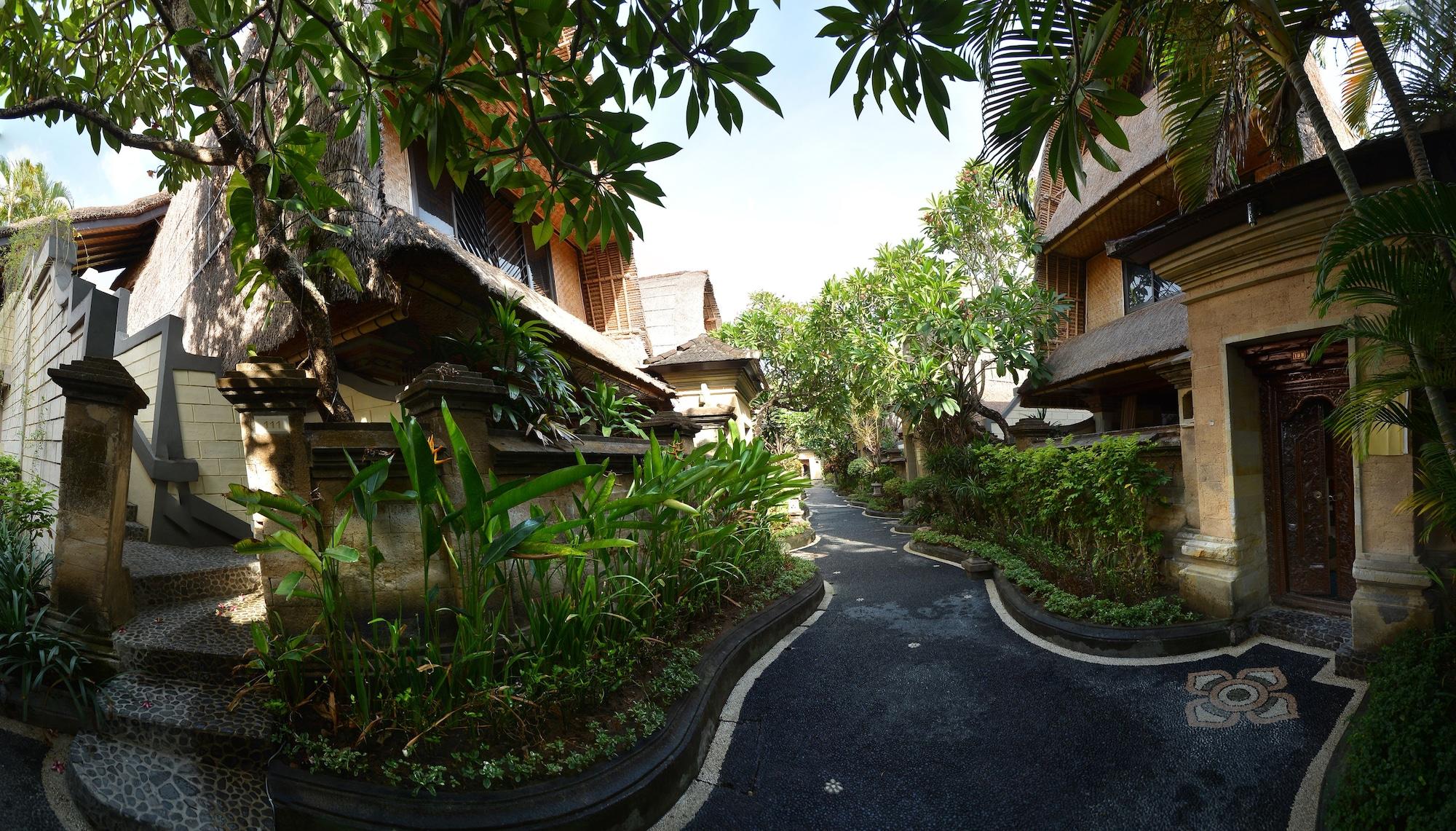Puri Dewa Bharata Hotel & Villas Legian Exterior foto