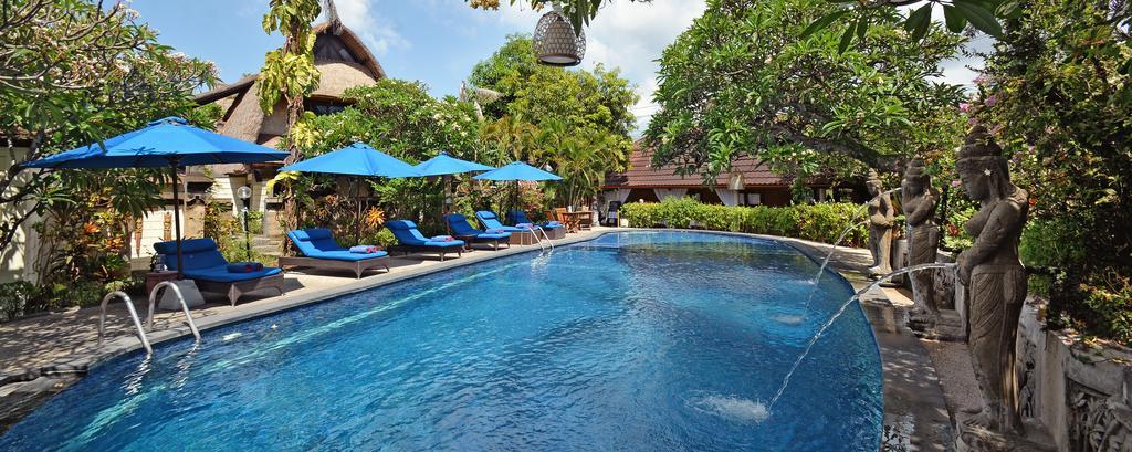 Puri Dewa Bharata Hotel & Villas Legian Exterior foto