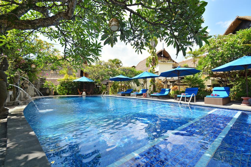 Puri Dewa Bharata Hotel & Villas Legian Exterior foto