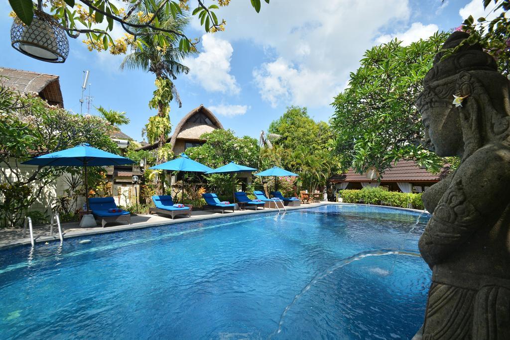 Puri Dewa Bharata Hotel & Villas Legian Exterior foto